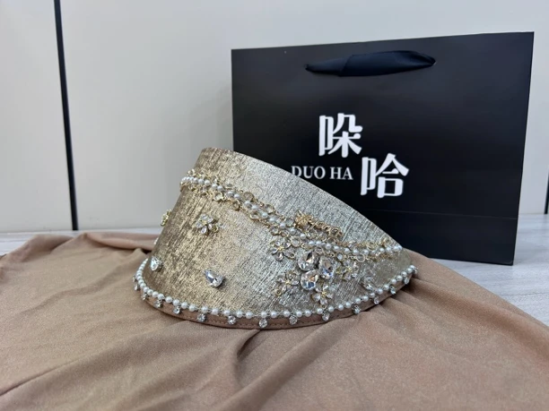 哚哈新品珍珠链宽帽檐 送吸扣