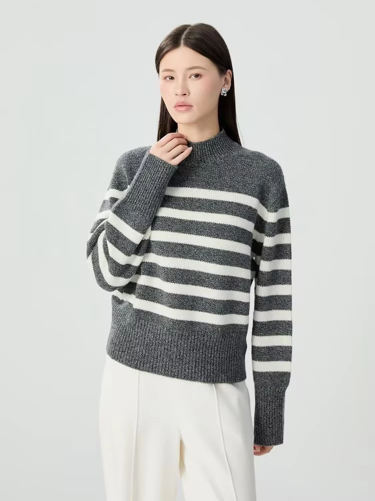 新款舒适松弛感无缝粗针条纹套头针织衫5399774