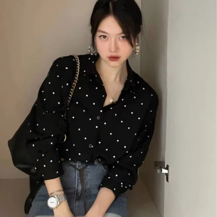 大码女装法式赫本风翻领波点长袖衬衫女早秋胖mm宽松百搭防晒上衣
