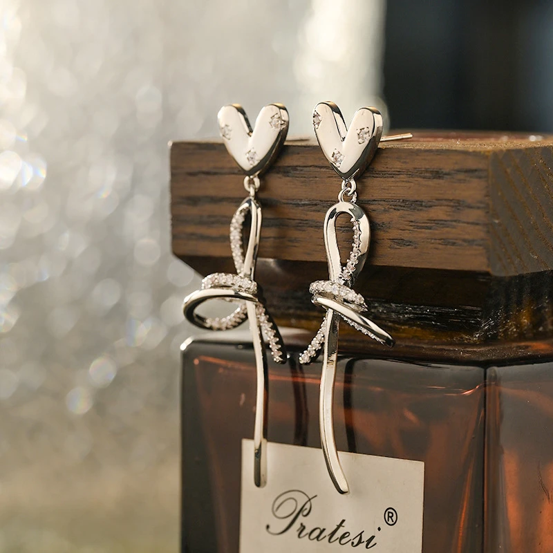 铜合金耳饰 爱心蝴蝶结耳环女小众设计感气质长款耳钉高级耳饰品