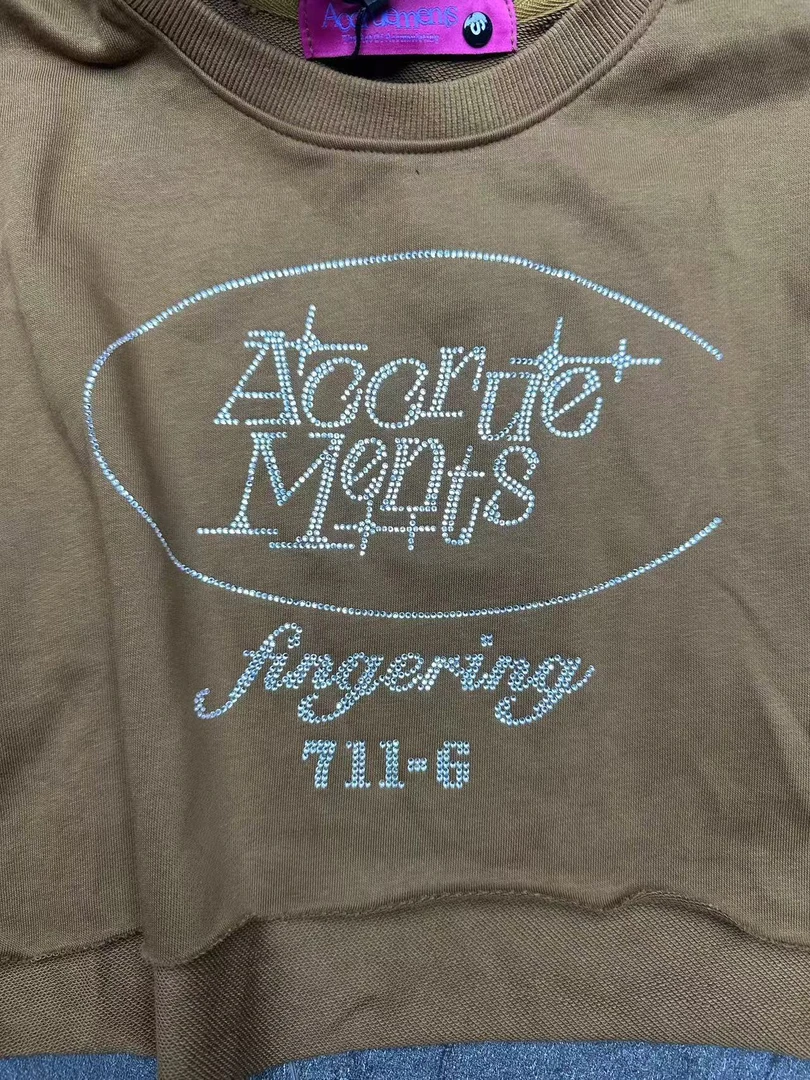 C2-2三色“烫钻字母”长袖上衣（17）