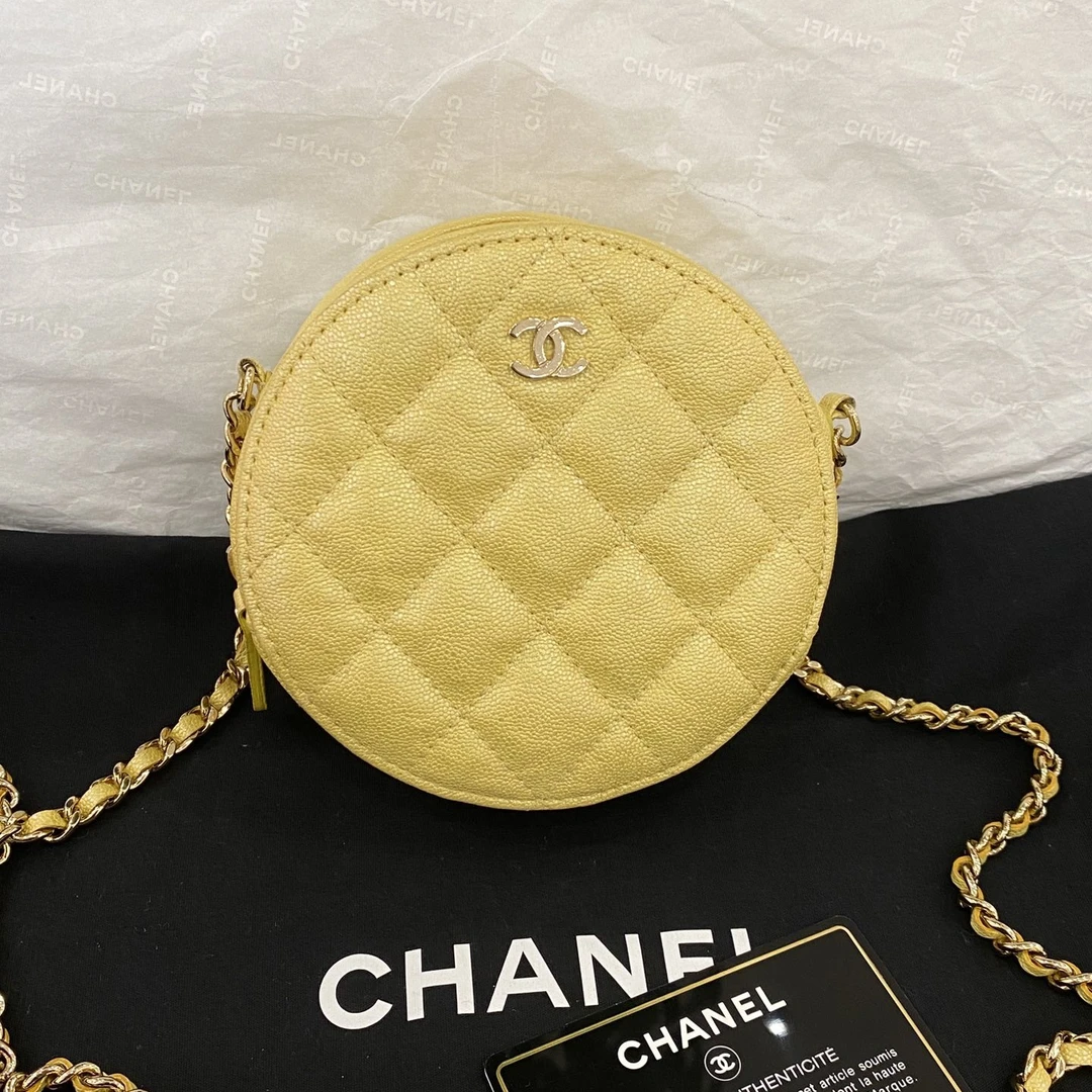 95新 Chanel/香奈儿 经典小圆饼荔枝纹牛皮珠光黄色斜挎包