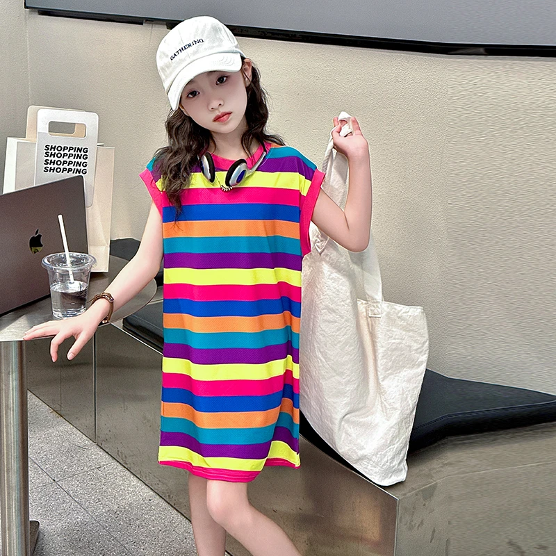 女童洋气2024新款夏季韩版活力小女孩多巴胺彩色条纹背心连衣裙