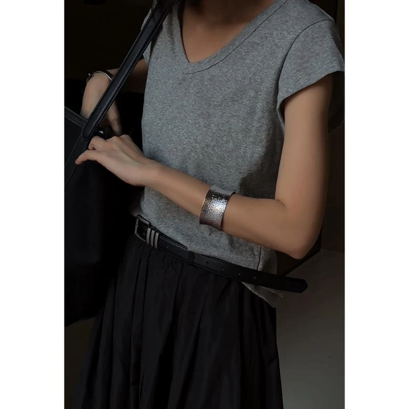 WUWU STUDIO 【老头汗衫】简约V领小飞袖棉麻吸汗透气修身T恤2023