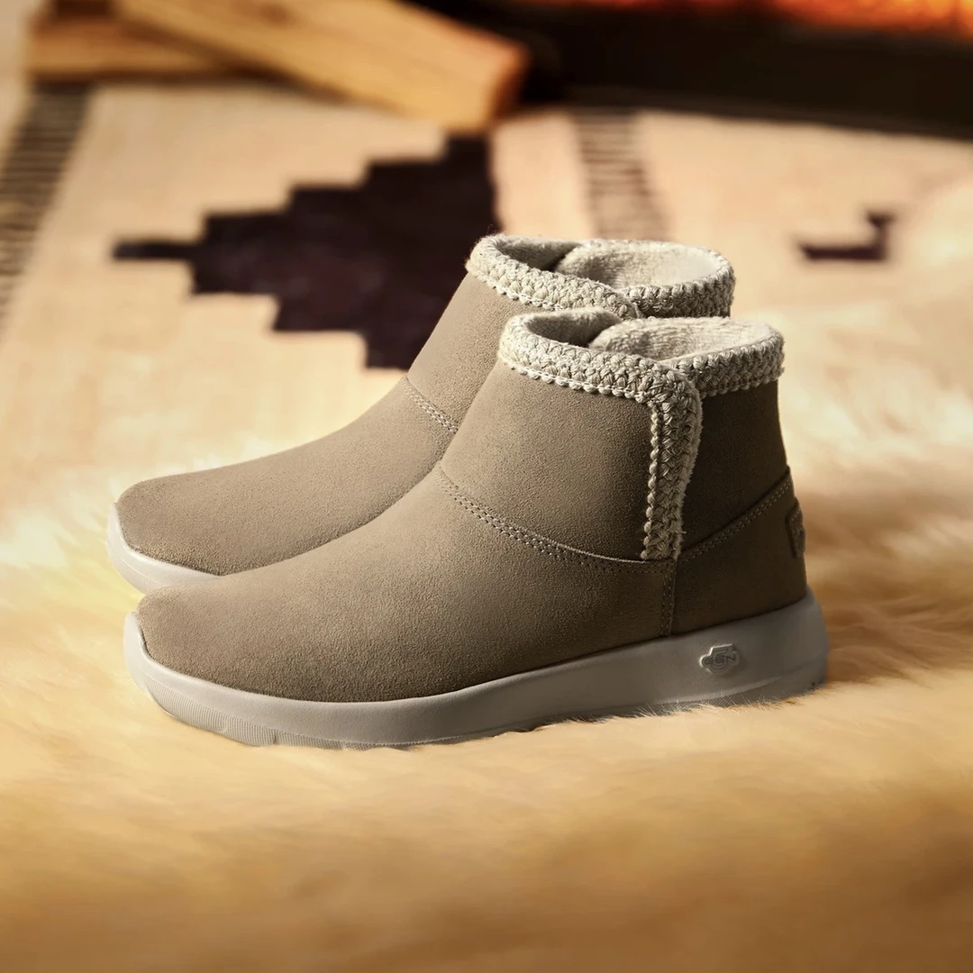 Skechers斯凯奇女简约保暖一脚蹬雪地靴冬季新款舒适休闲鞋144113