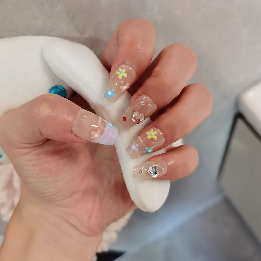 上新！【缤纷夏日】手工穿戴甲（默认微瑕）（店铺任意满15包邮）