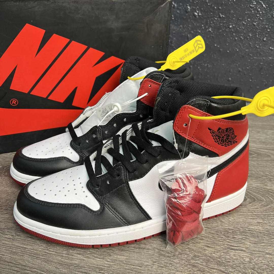 44.5码/AJ1白黑黑脚趾板鞋漆皮/全新带原盒/黑红高帮/3999