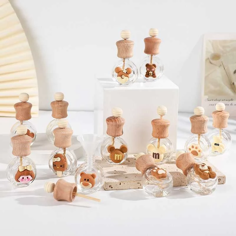 香水花露水香薰挥发瓶卡通卧室卫生间空调汽车出风口喷瓶