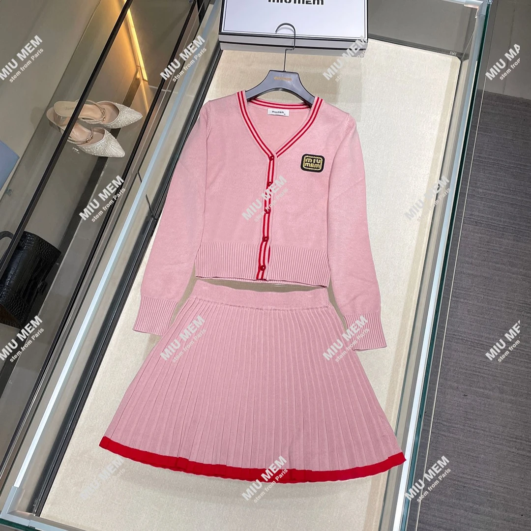 Miumem女装秋冬季法式V领毛针织开衫上衣+半身裙套装DY5324