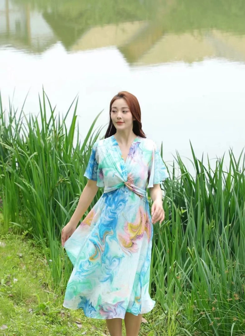 网络爆款，冰雨纱面料  花纹齐全可水洗，商场同款