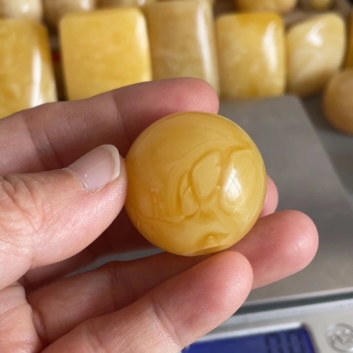 琥珀裸石未镶嵌蜜蜡
