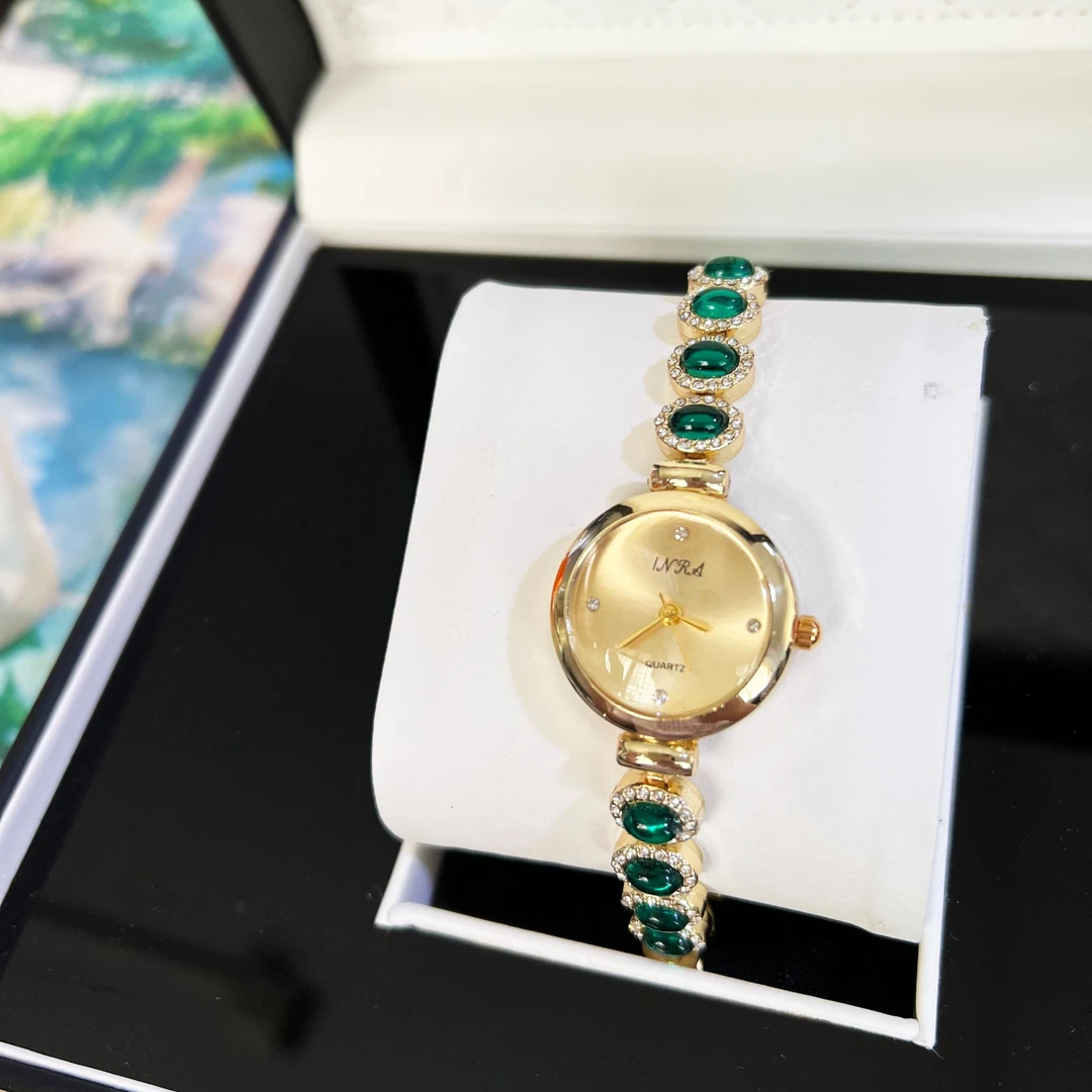 【澳门欧姐】中古风·高级感·小表盘手链腕表绿带金面款 6912