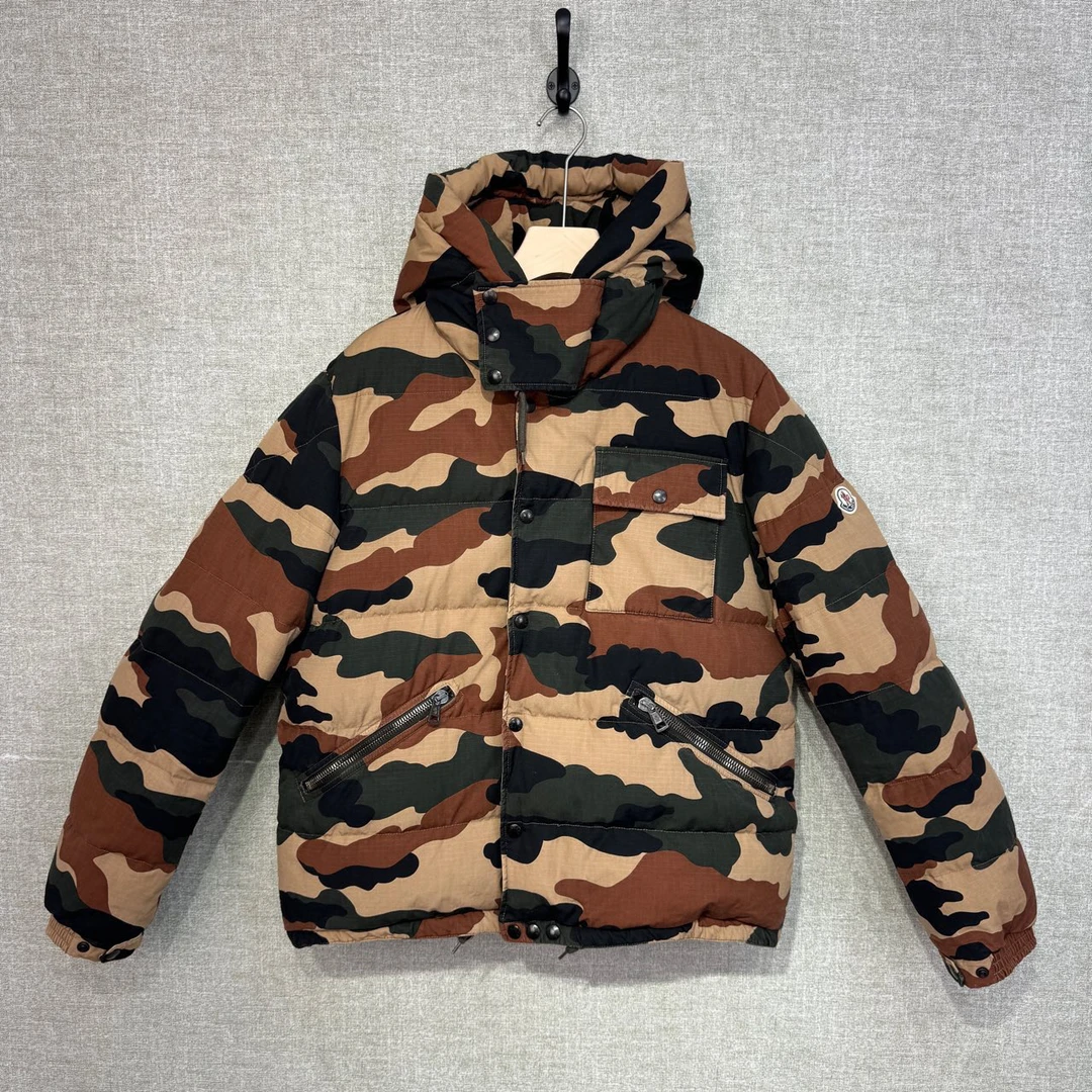 Moncler/蒙口 迷彩羽绒服 5码 99新