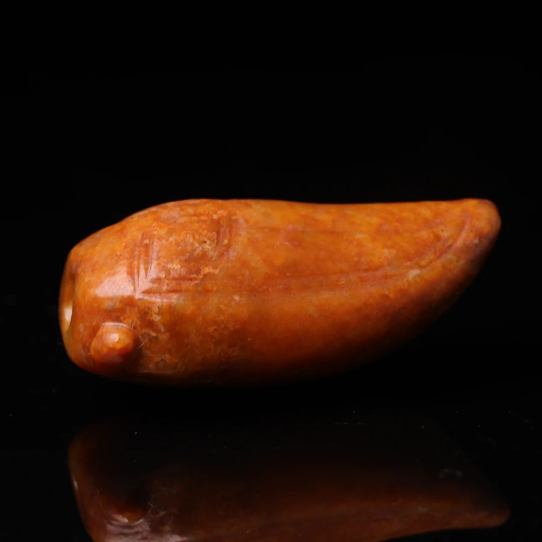 明代和田玉玉蝉花件