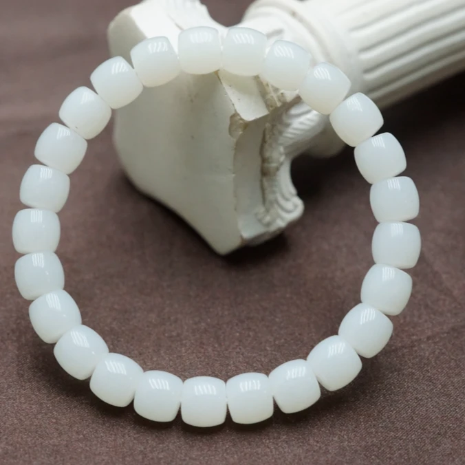 和田玉直切手串7.5+ XP100902