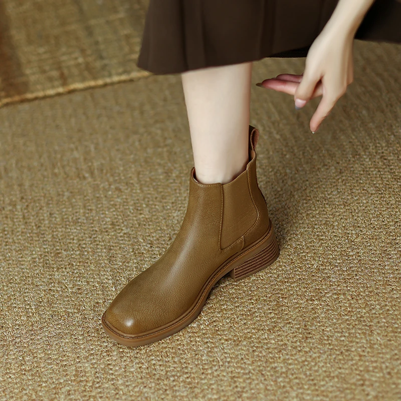 AiLaiLian.【牛皮】跟高4.5cm夏季靴子女款马丁靴粗跟方头弹力靴