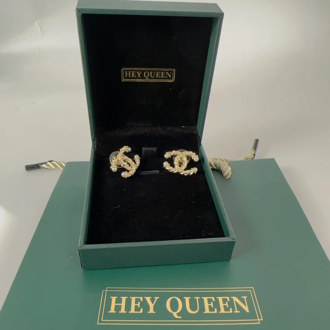 Hey Queen 耳钉-