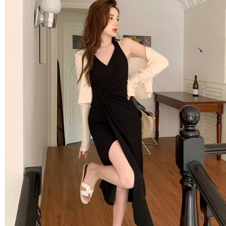 黑色吊带连衣裙女春夏挂脖炸街打底性感薄款小黑裙开叉赫本风长裙