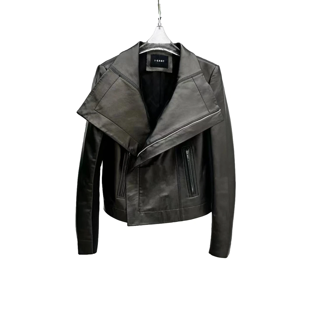 i-EAST 街拍新宠~机车款拉链翻领皮衣外套YZ2626