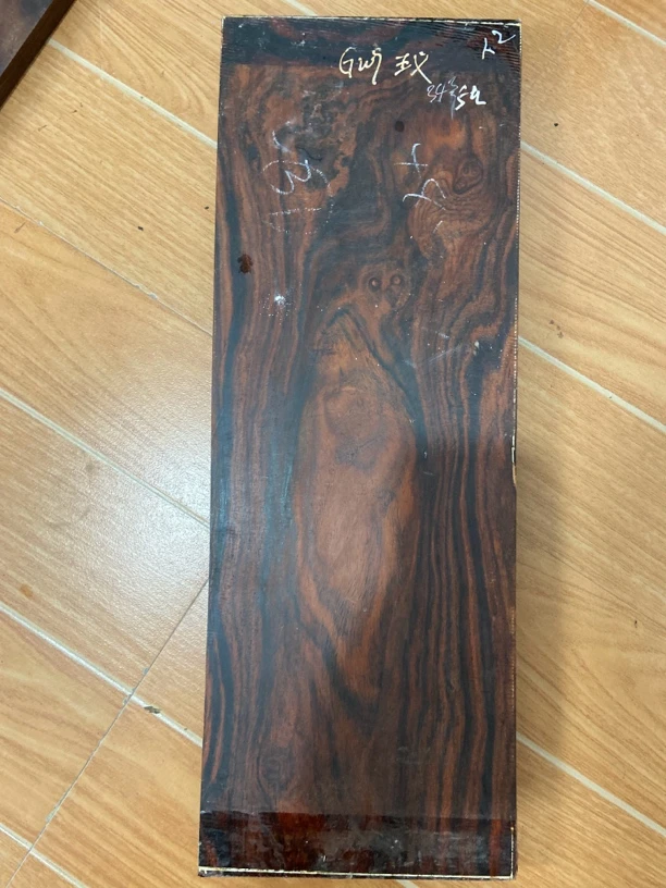 交趾黄檀大红酸枝板一块