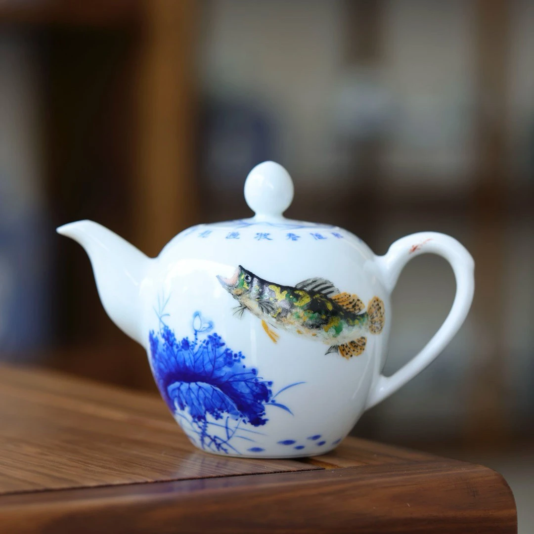 小桥-联名款和为贵美人肩壶-手工陶瓷有差异