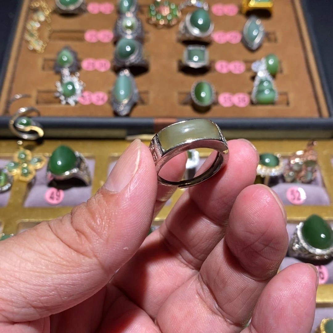 和田玉（碧玉）戒指合金
