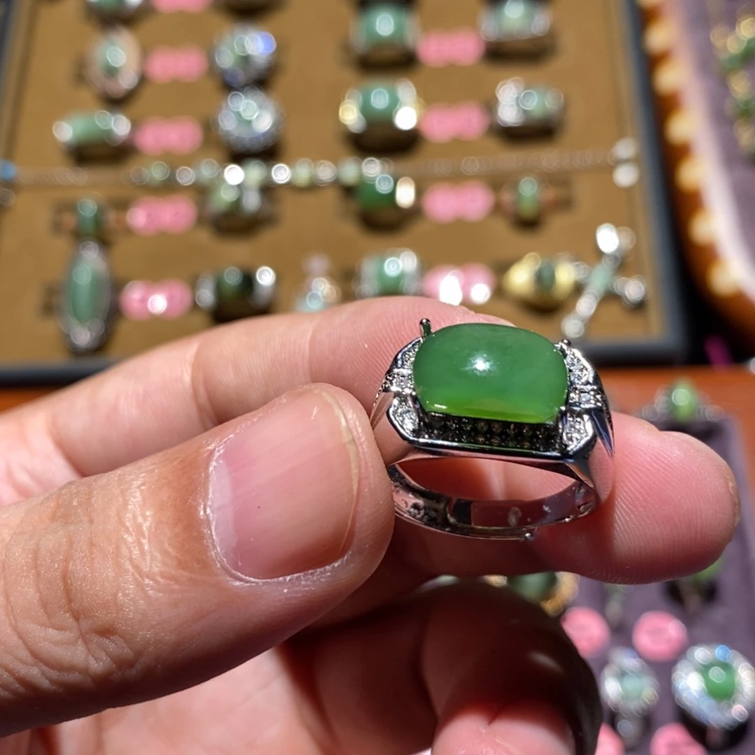 和田玉（碧玉）戒指合金