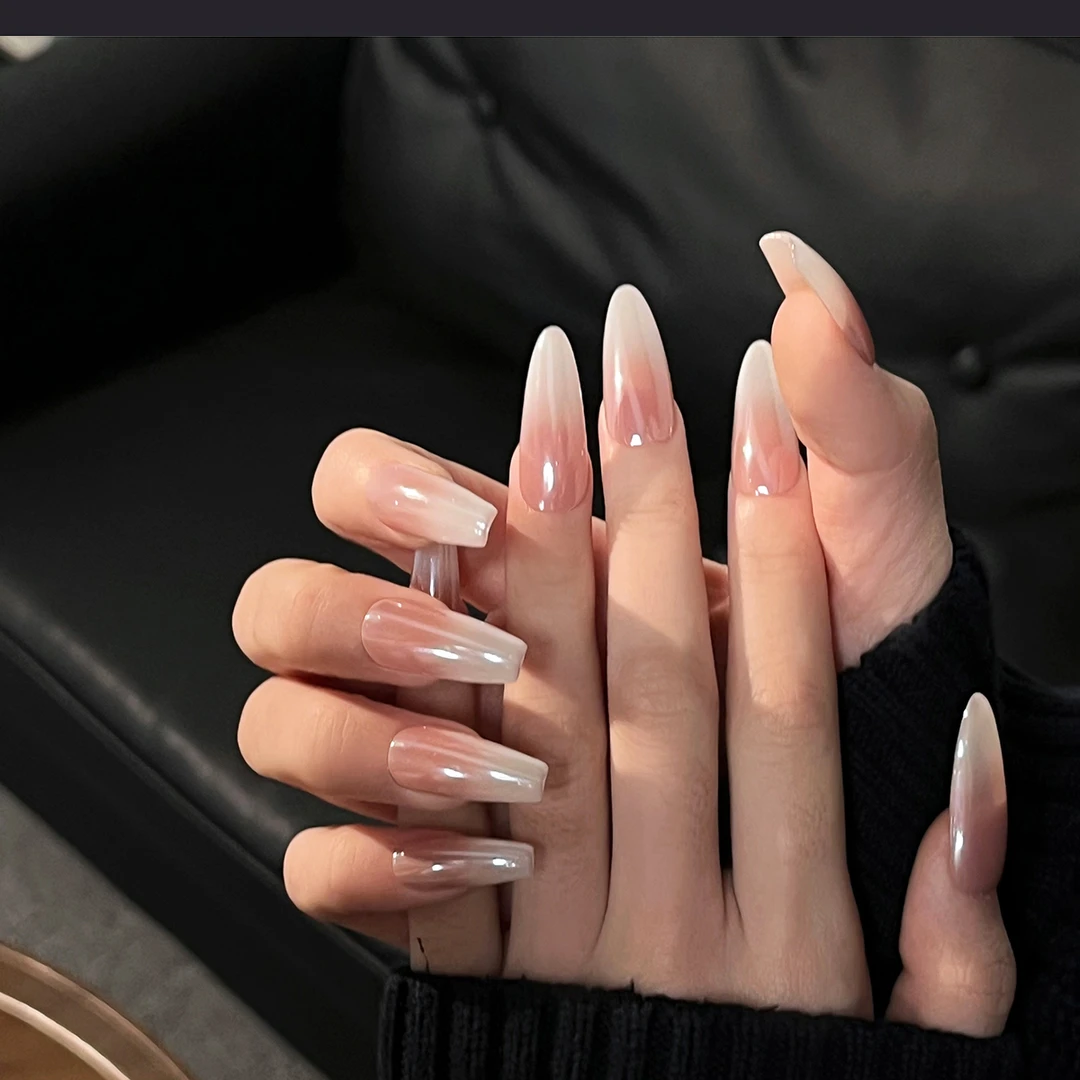『珍珠奶芙』纯欲粉白渐变纯手工穿戴甲轻奢简约百搭美甲贴片高级