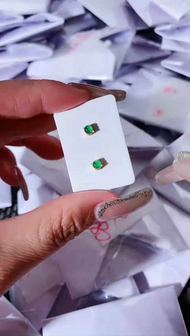 【闪购商品】翡翠耳饰银S925镀金镶嵌38