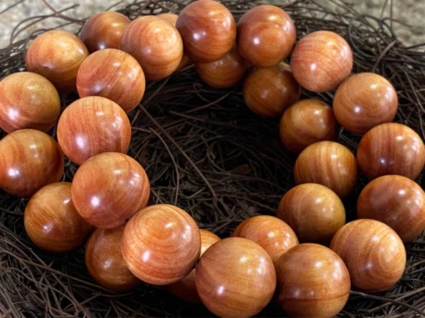 印尼入门级血龙木男生配戴手串1.6