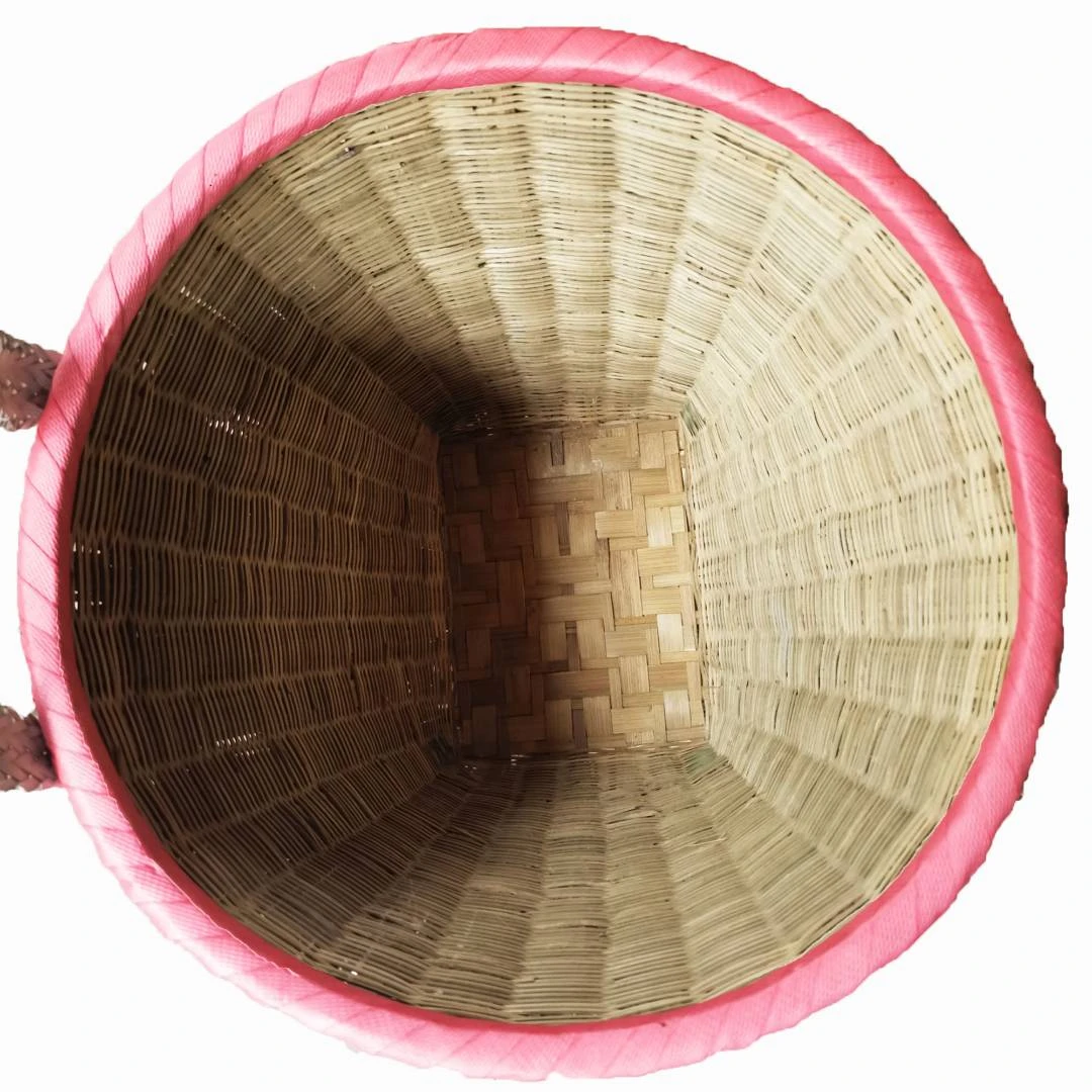 竹背娄采用毛竹青编织，结实环保耐用，剩重可达一百多斤