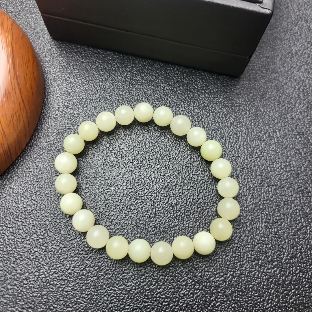 时尚精美和田玉手串