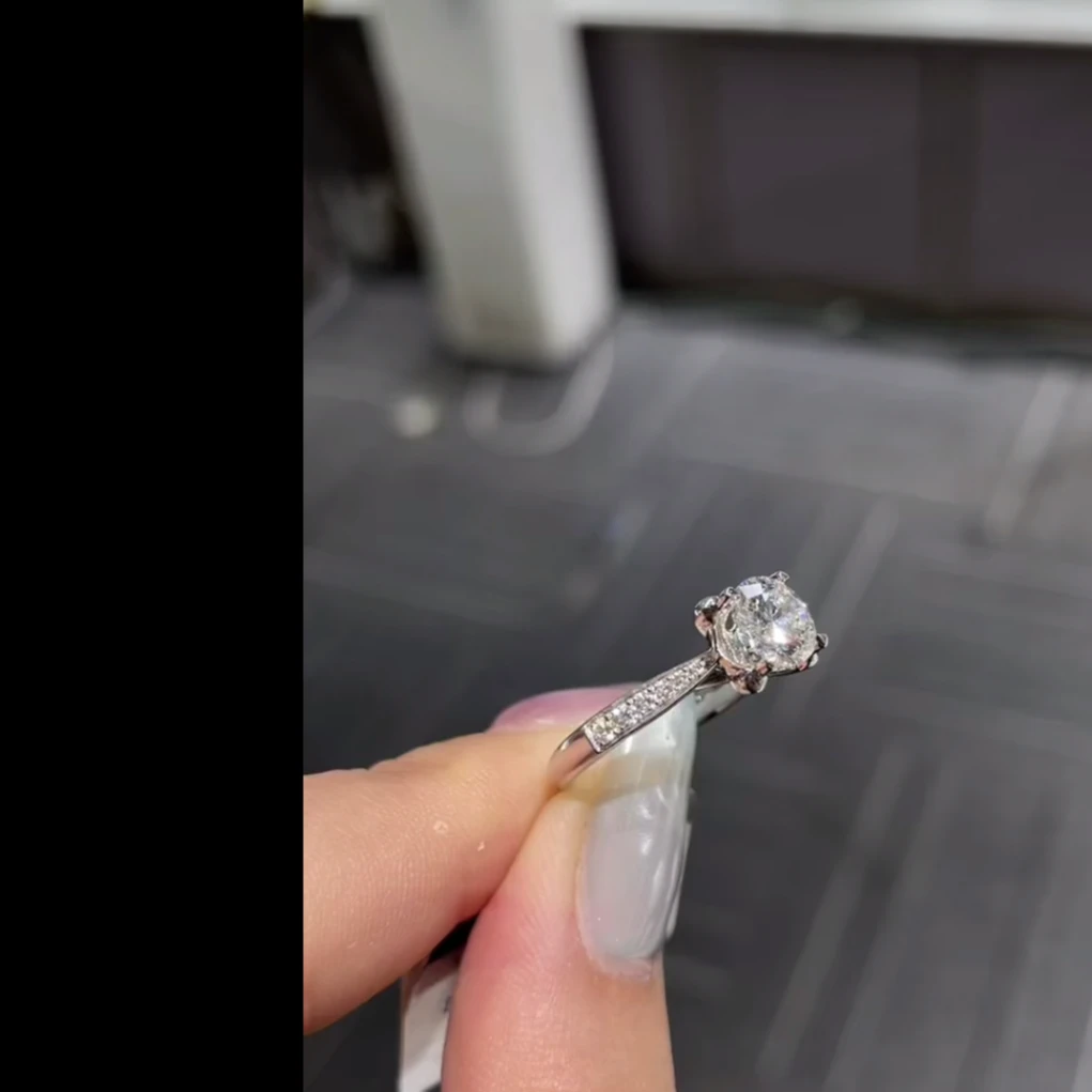 【合成/培育】定制钻戒订婚结婚高颜色高净度真人工钻