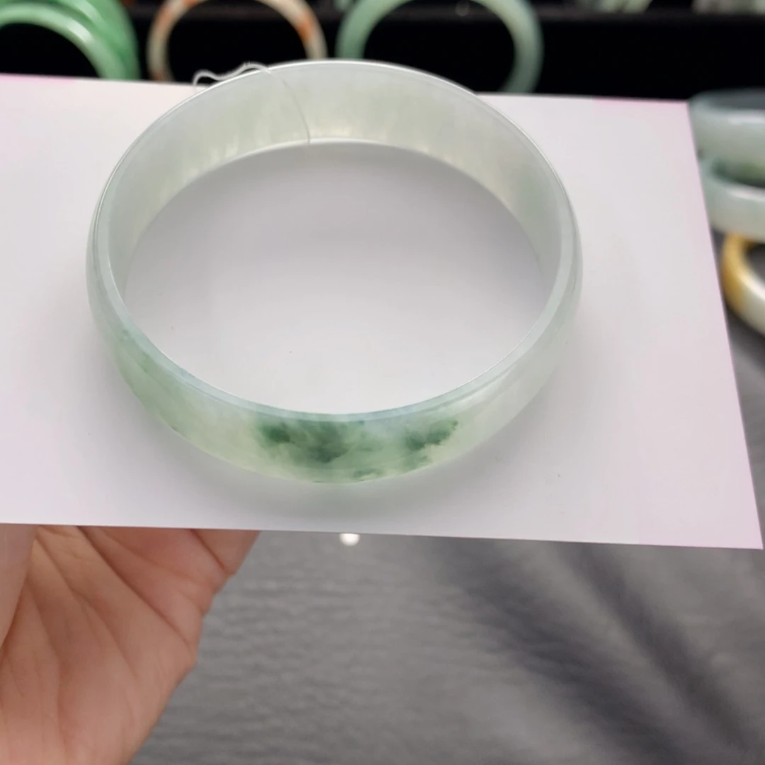【闪购商品】翡翠手镯未镶嵌公主