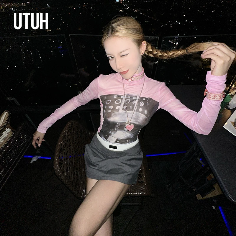 UTUH 趣味错视设计感粉色朋克简约印花高领上衣 TLWFA3N258