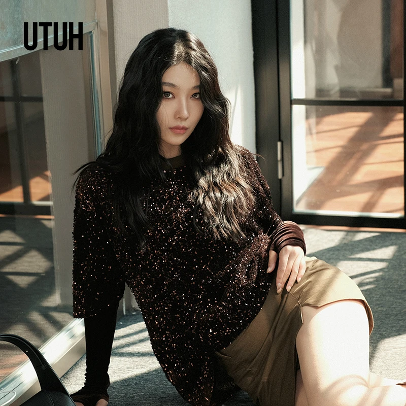 UTUH 焦糖色绣亮片丝绒假两件复古气质圆领百搭秋冬T恤TUWFW3N310