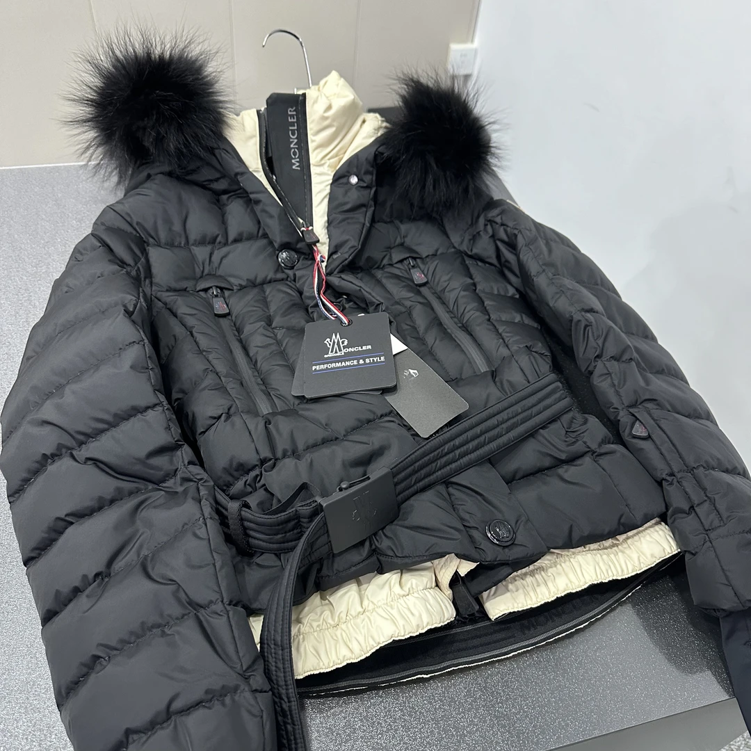 全新未使用 蒙口 黑色外套1码-bing/吊牌价18500