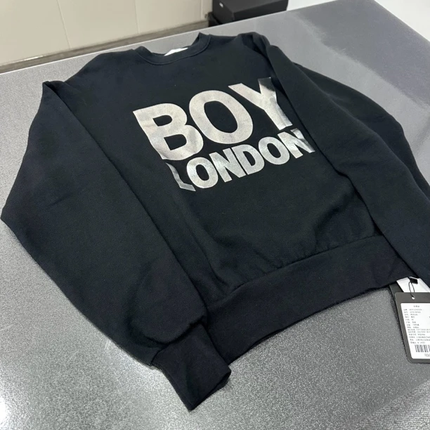 全新未使用 BOYLONDON BOYLONDON黑色卫衣bing
