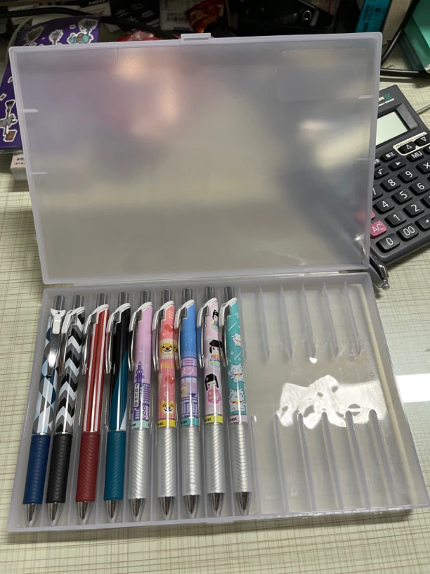 透明磨砂收纳笔盒可收藏15支(不含笔)