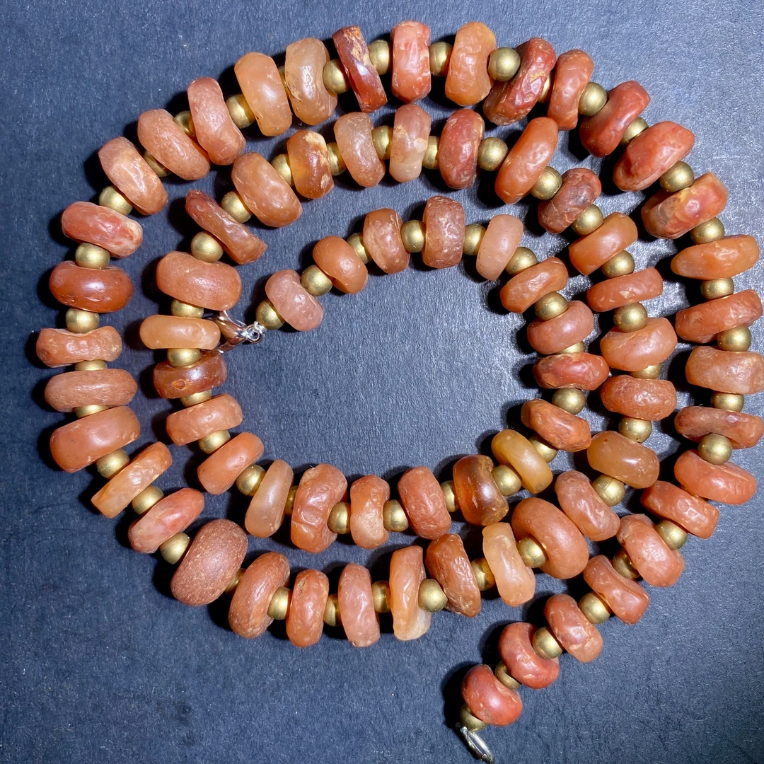 千年到代柿子红算盘珠玛瑙项链