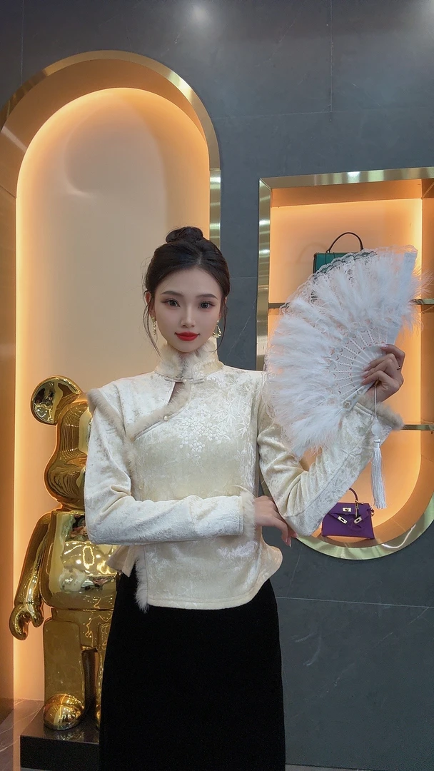 3312新国潮国风斜边毛毛上衣