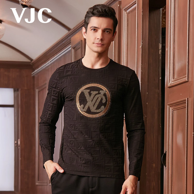 VJC/威杰思秋冬男装新款圆领长袖T恤烫钻压花休闲B22CA2012