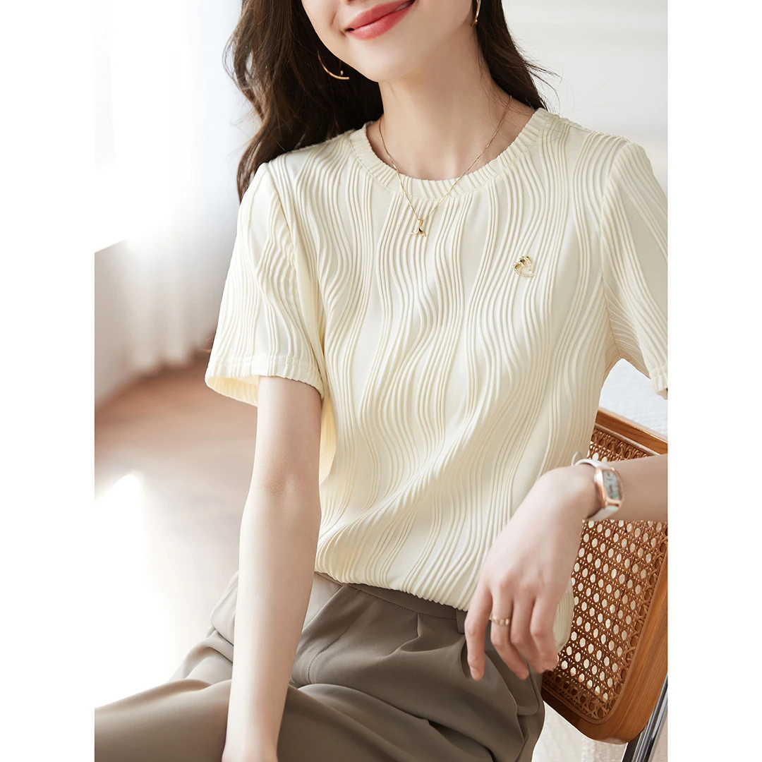 沫晗依美2025夏款时尚简约百搭显瘦肌理感设计气质短袖T恤女4A014