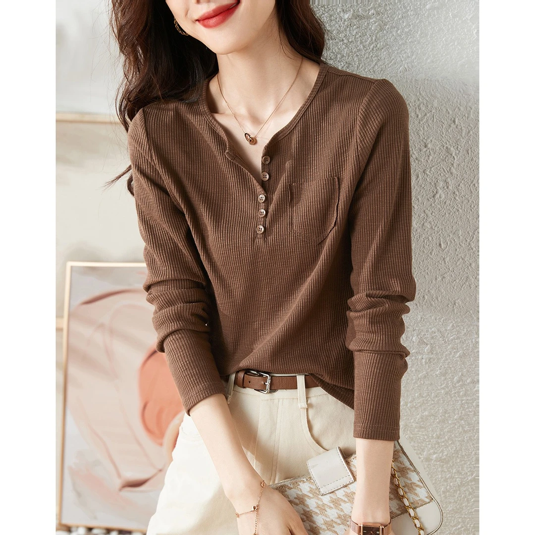 沫晗依美2025秋爆款正品v领气质洋气时尚修身显瘦长袖T恤打底女