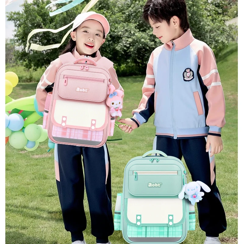 韩版小学生书包女孩1-3-6年级儿童书包减负护脊超轻大容量