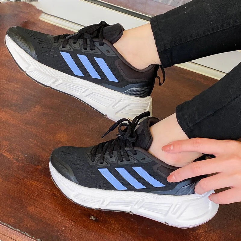 阿迪达斯Adidas女鞋秋季舒适透气轻便减震运动休闲跑步鞋HP2432
