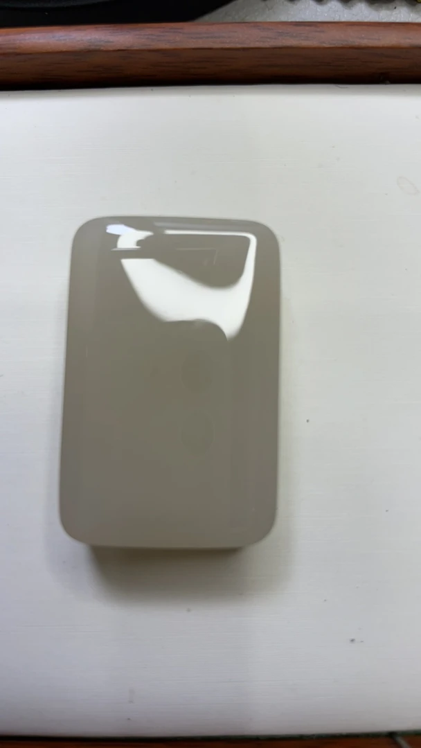 青海野牛沟冰红粉平安无事牌吊坠