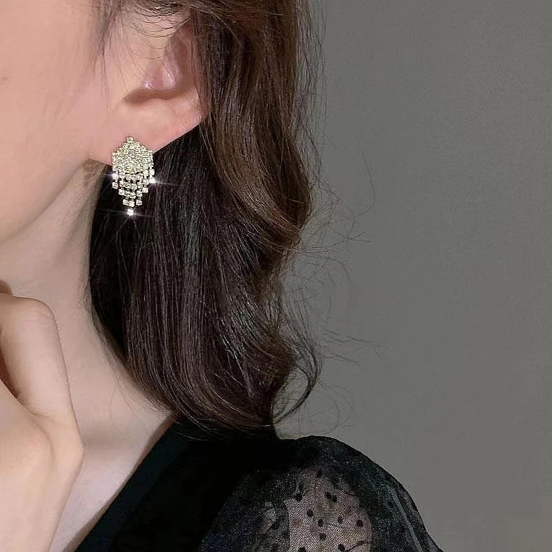 铜合金耳饰 耳环满钻耳饰爆款饰品高档气质轻奢时尚百搭流苏耳坠