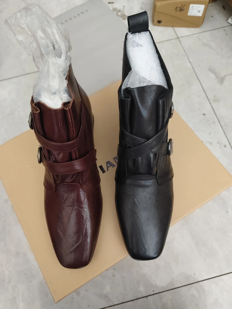 新款时尚潮流女靴羊皮时尚女靴女鞋高档百搭