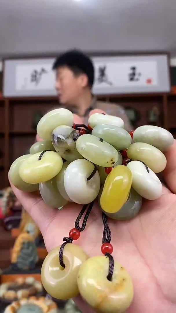 【闪购商品】蛇纹石玉平安扣未镶嵌多样式发货随机发一